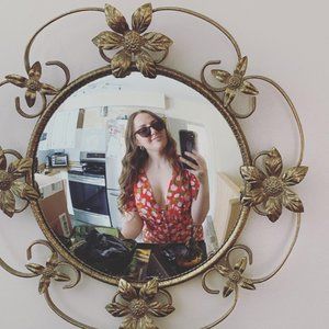 Meet your Posher, Em